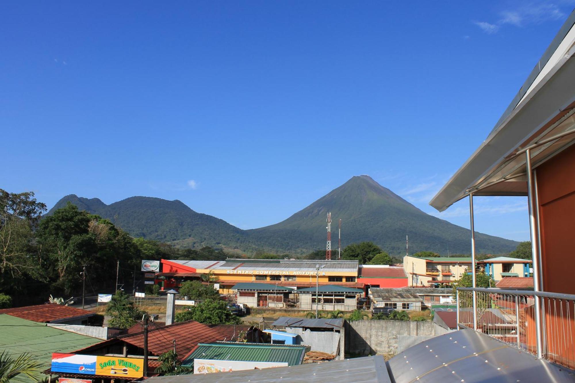 Hotel Las Colinas La Fortuna Kültér fotó