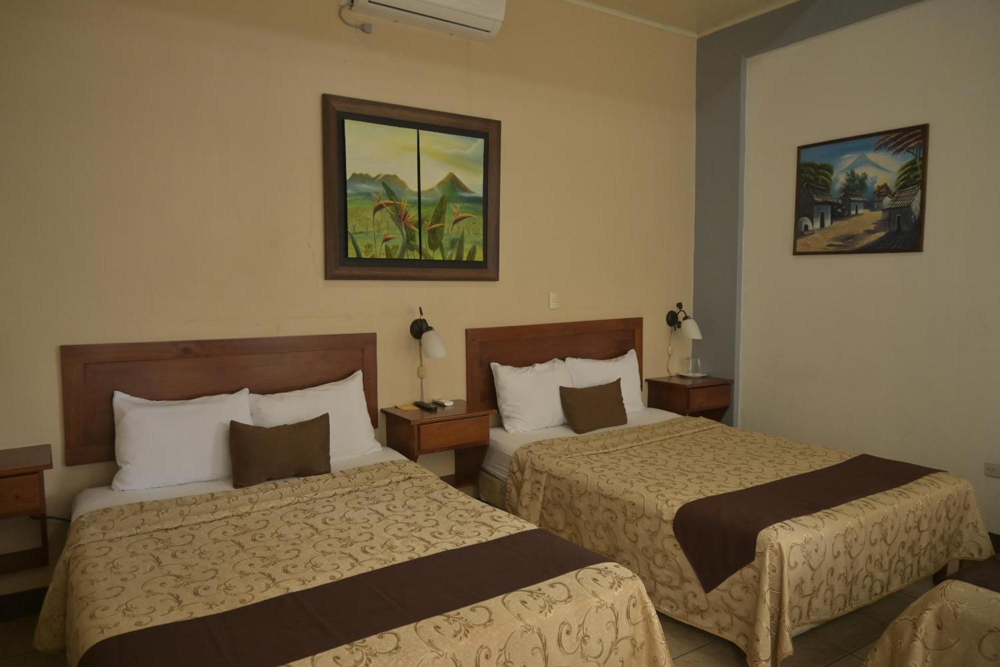 Hotel Las Colinas La Fortuna Kültér fotó